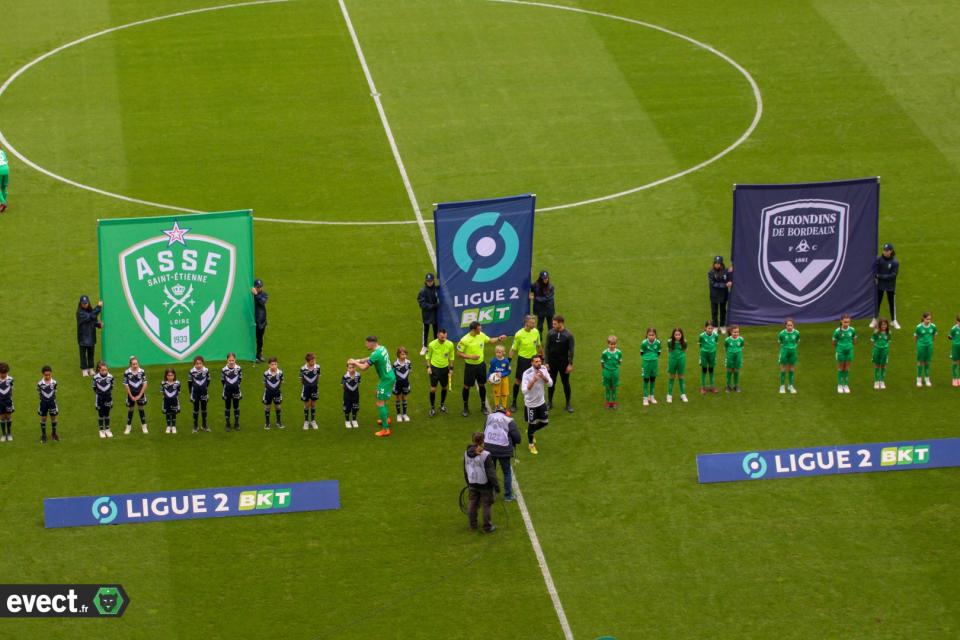 Ligue 2 : Le choc de la 33e journée programmé pour l'ASSE