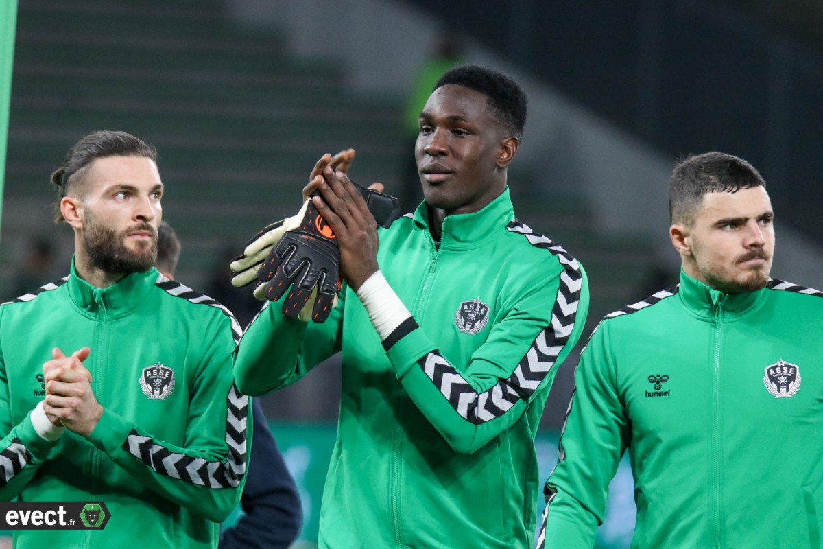 ASSE : 4 joueurs « scandaleux » dénoncés à Saint-Etienne - Foot 01