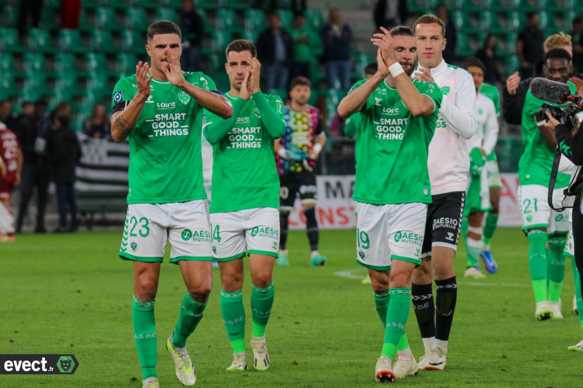 AS SAINT-ÉTIENNE - STADE LAVALLOIS MFC (0 - 0) - Résumé - (ASSE