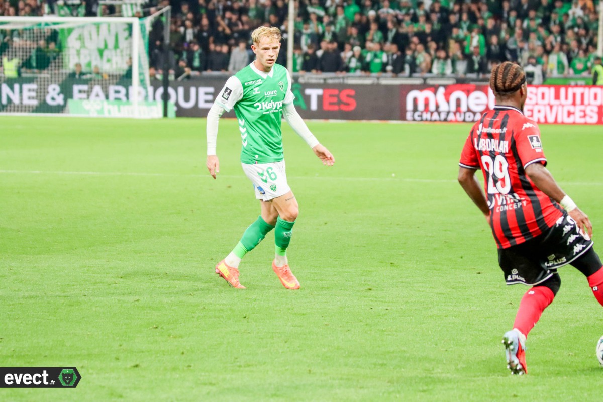 Le résumé vidéo de la défaite de l'ASSE contre Guingamp en Ligue 2 #ASSE