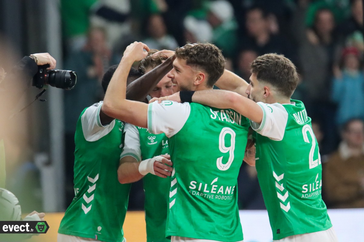 ⚽️ Les buts de Pedro, Cardona, Stassin et Davitashvili en vidéo #ASSE