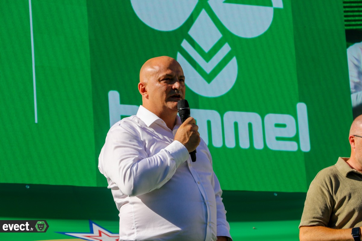 Chambaz répond aux critiques sur les maillots de l'ASSE #ASSE