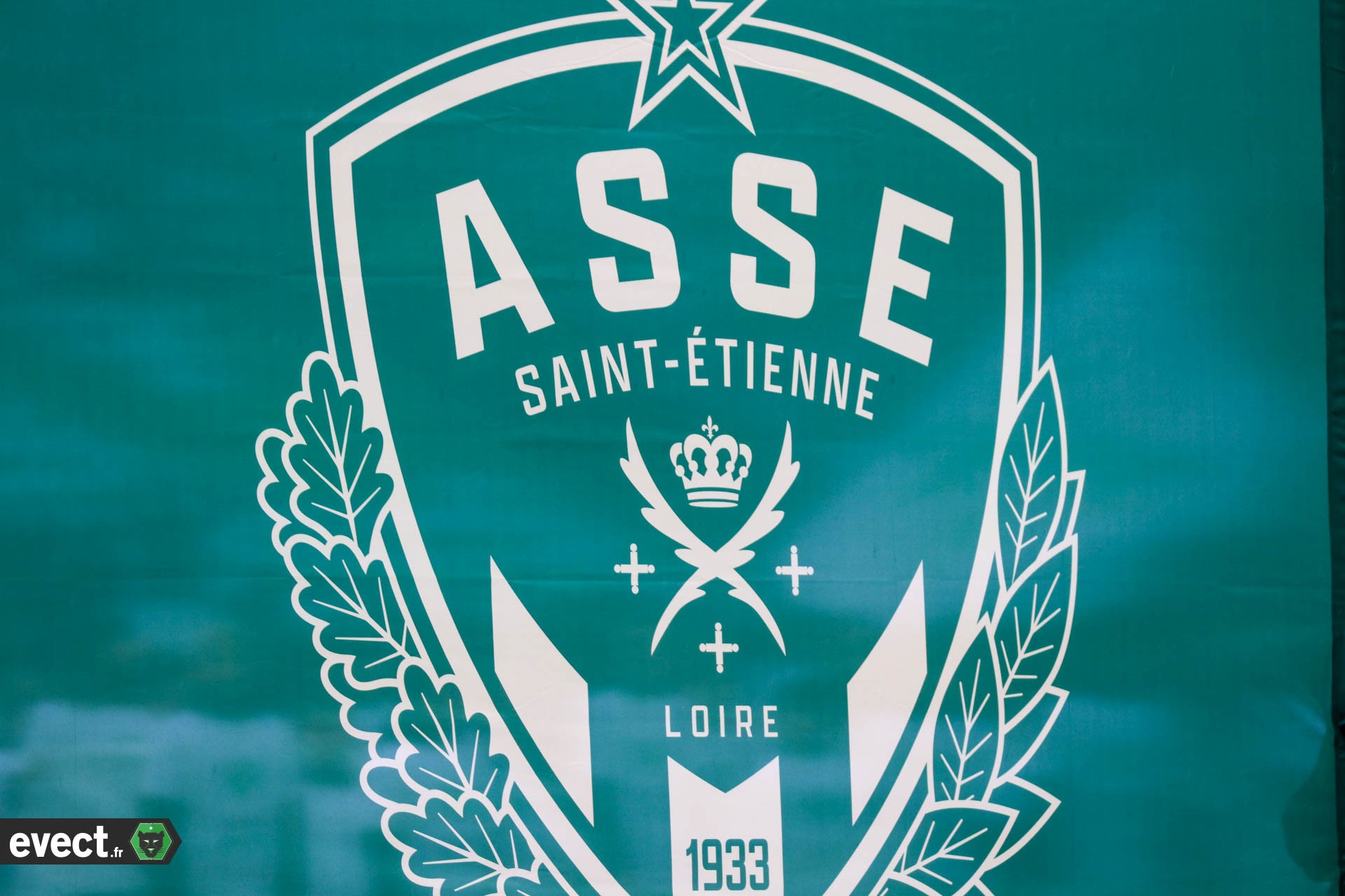 Officiel : L'AS Saint-Etienne présente son nouveau logo