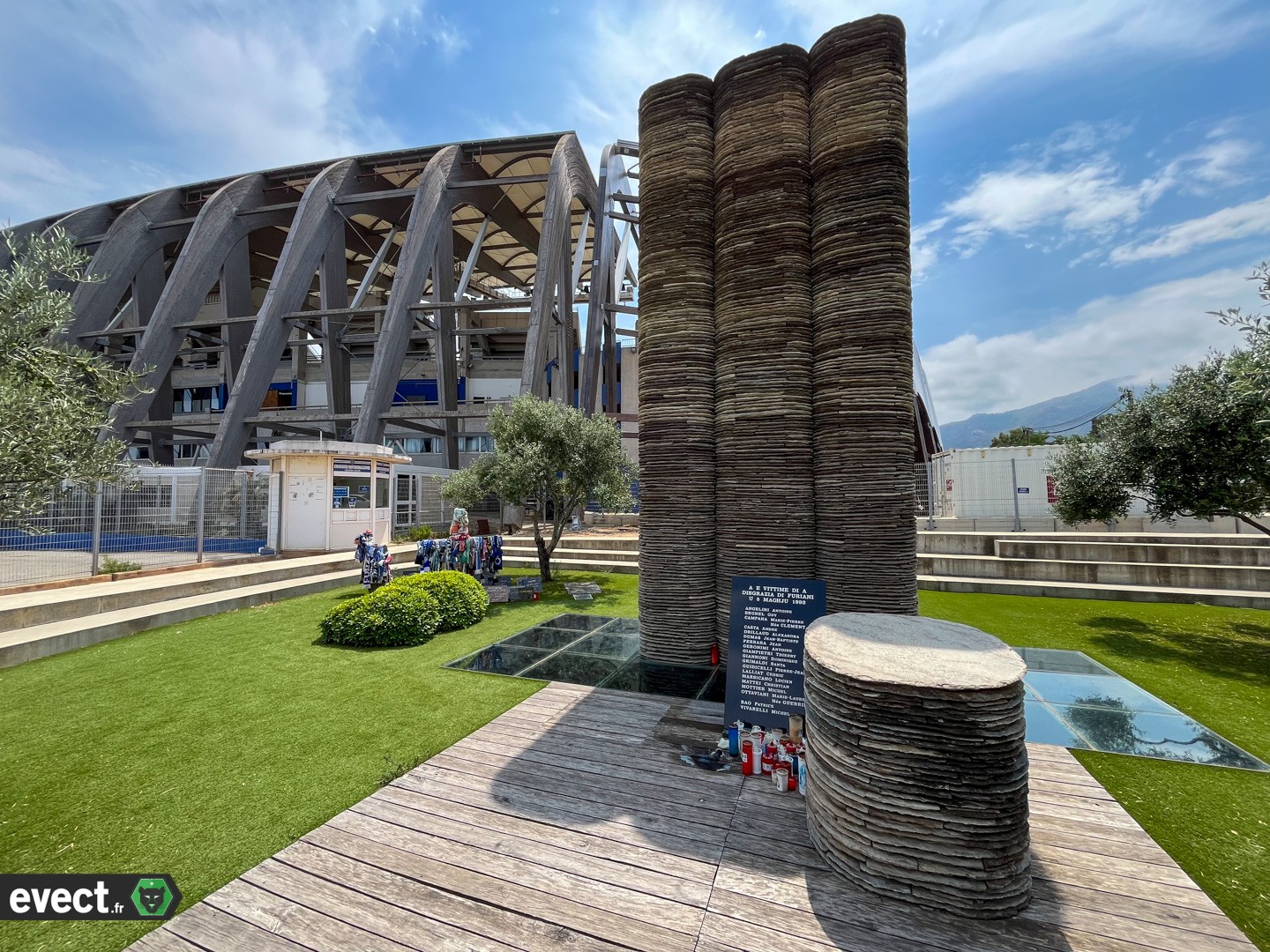 Le beau geste de l'ASSE, des GA92 et des MF91 à Bastia #ASSE