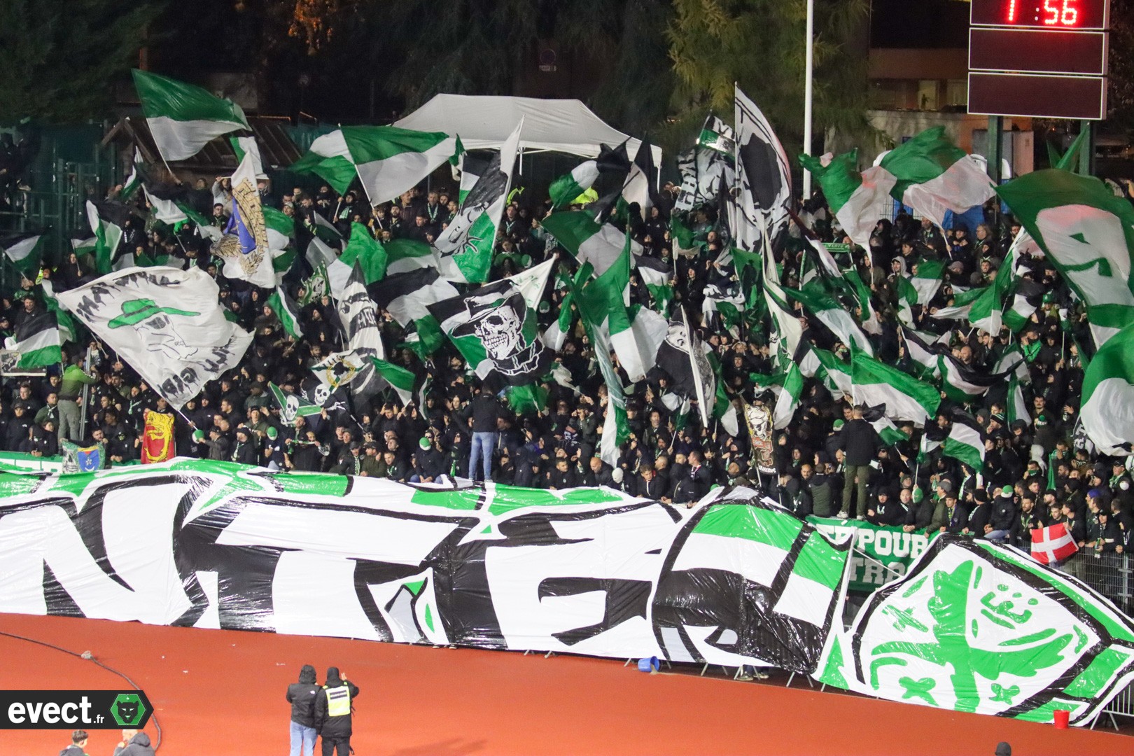 Horneland revient sur ce qui s'est dit avec les supporters à Annecy #ASSE