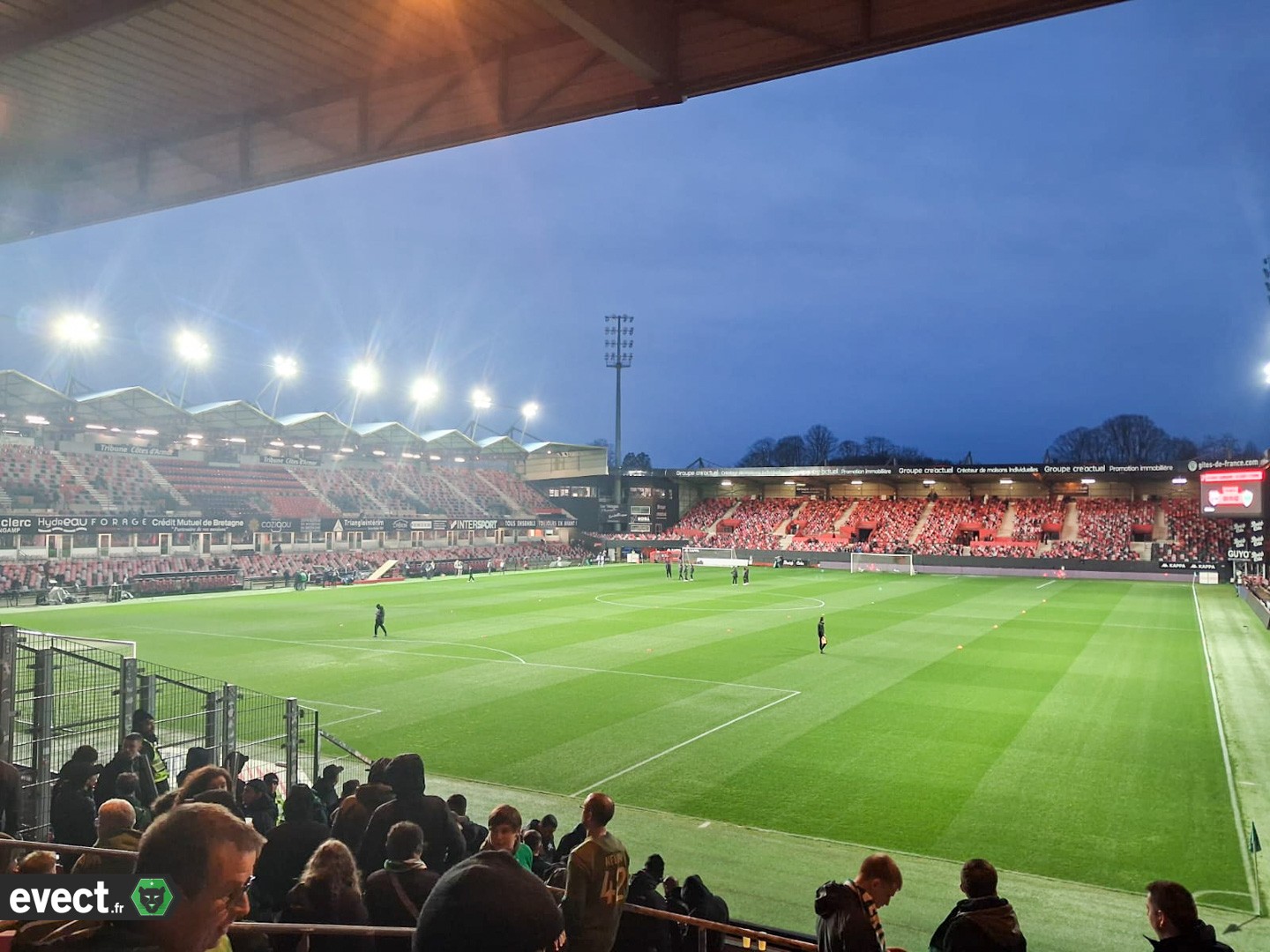 Ligue 2 - Record d'affluence à Roudourou qui ne fait pas le plein #ASSE