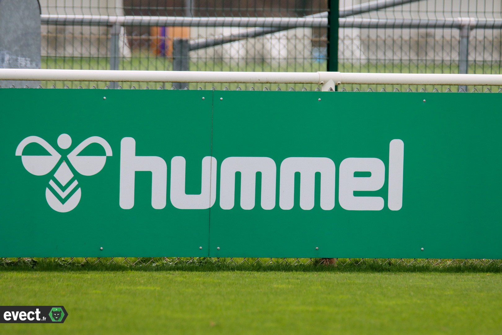 L'ASSE et hummel vont prolonger leur histoire commune #ASSE