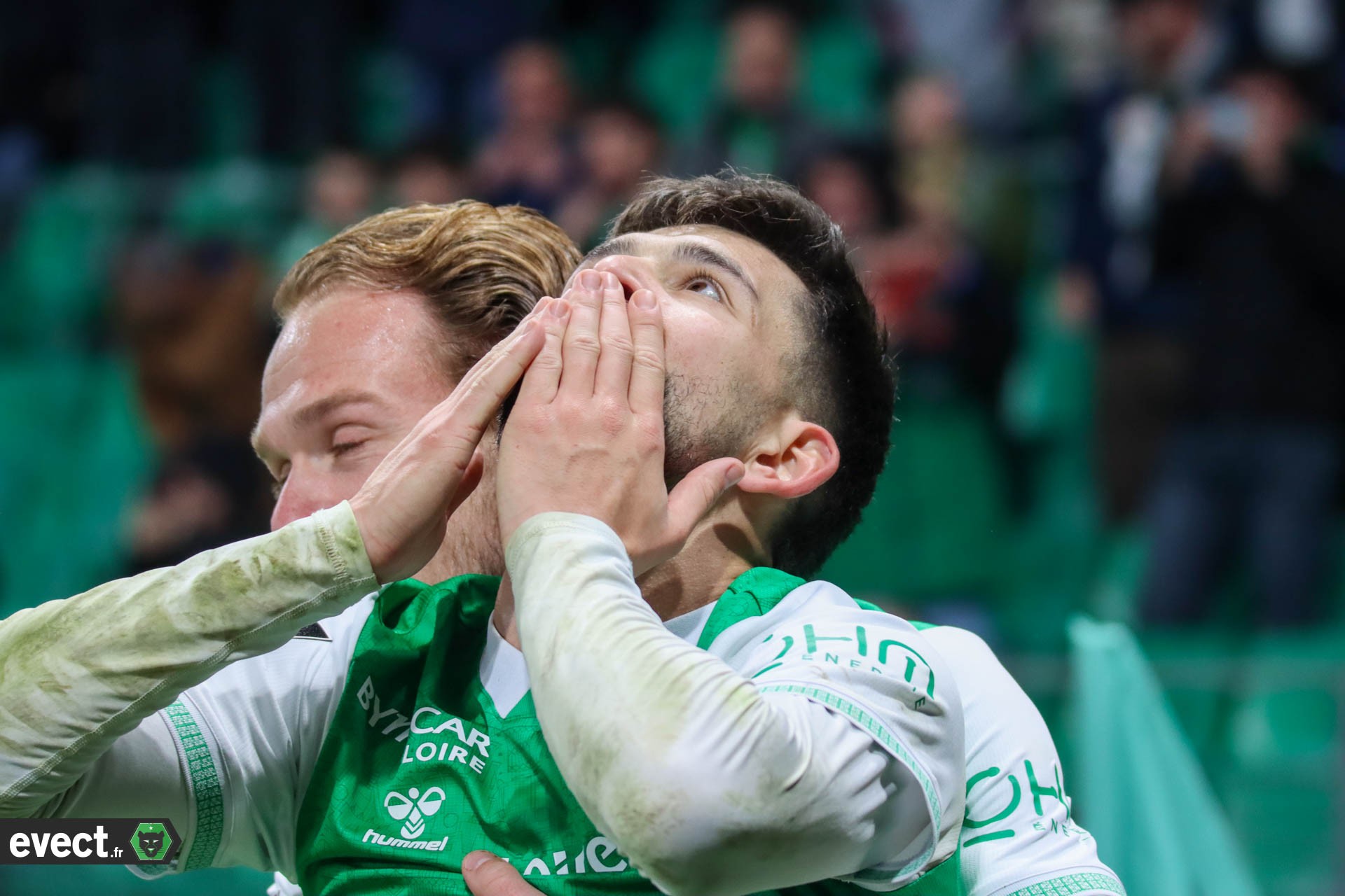 Le Cardinal fait exploser le Chaudron, l'ASSE renoue avec la victoire #ASSE