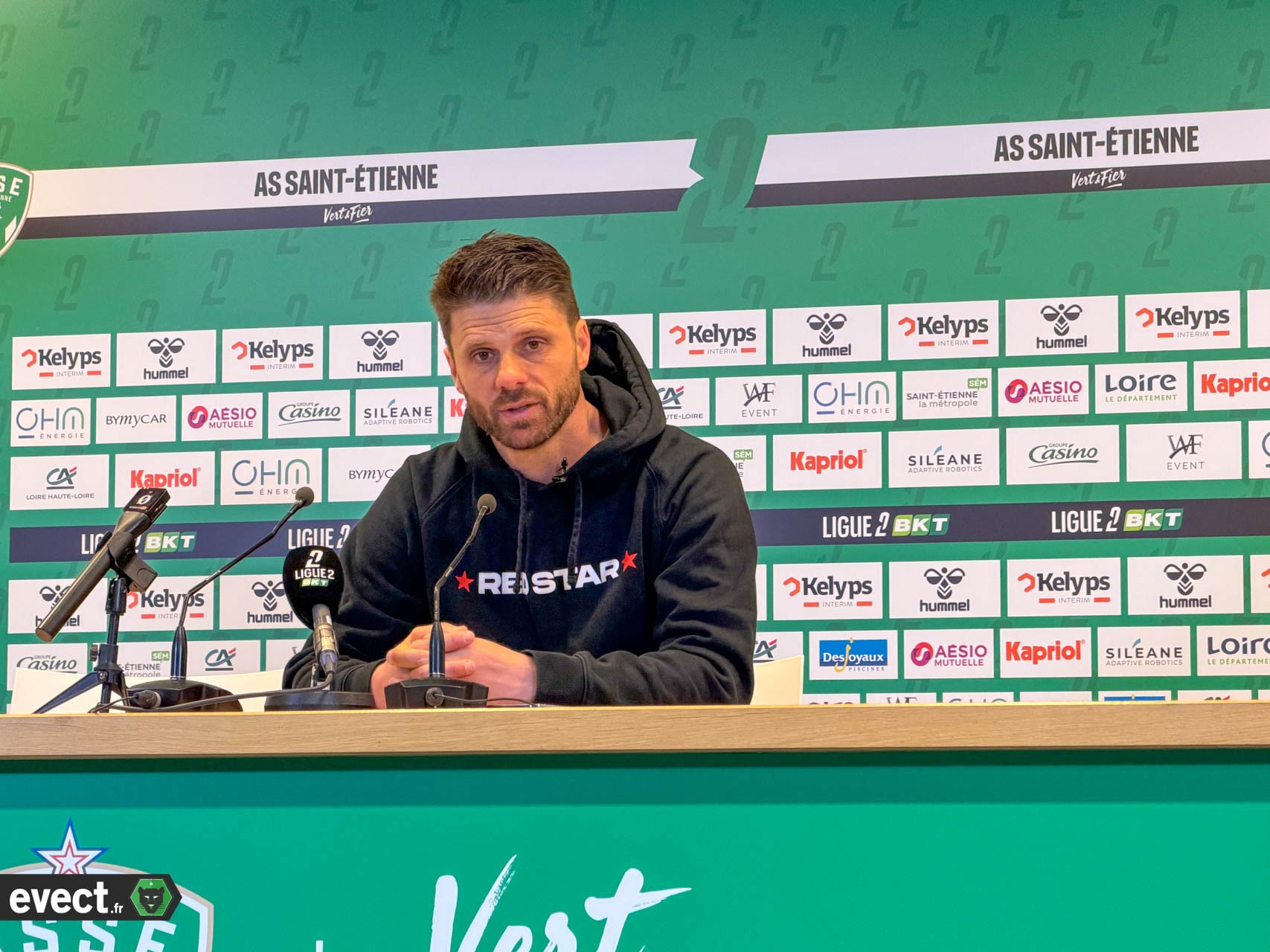 Mercato - À peine à Nantes, Poirier cible des renforts en Ligue 2 #ASSE