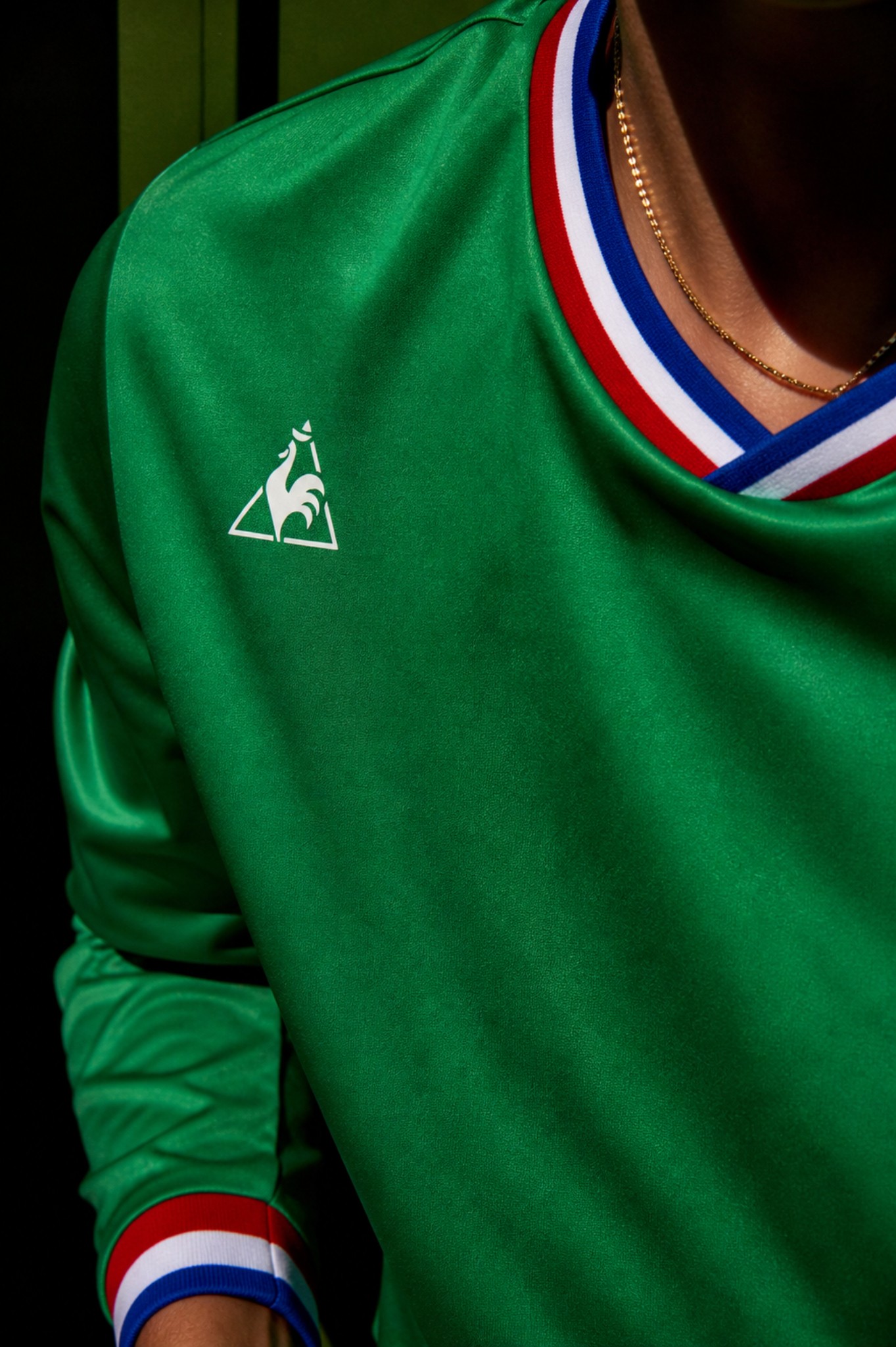 Le Coq Sportif réédite le maillot porté par Rocheteau à Glasgow #ASSE