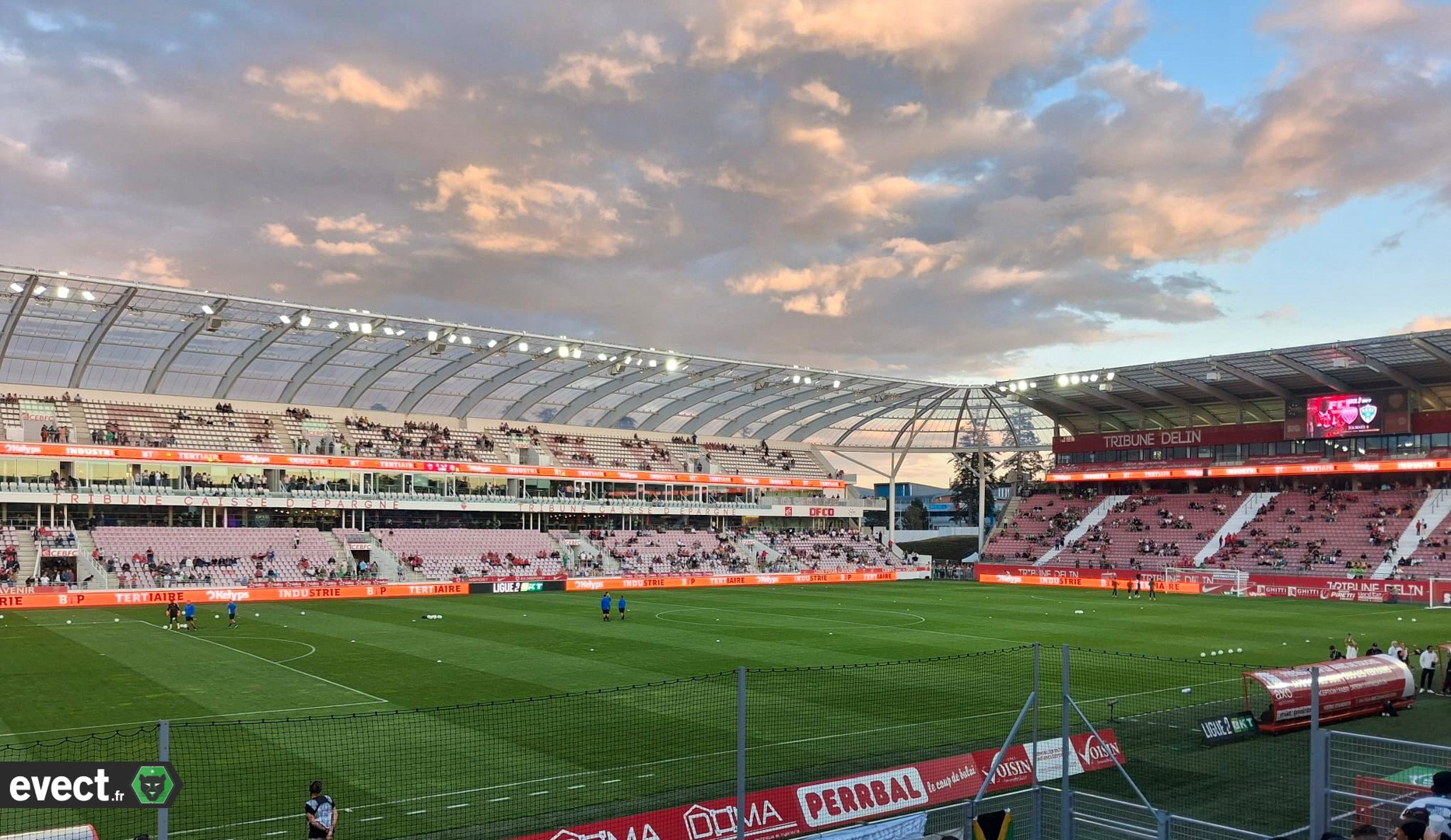 Ligue 2 - Coup impeccable pour Rodez cet après-midi à Dijon #ASSE