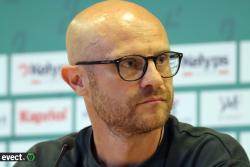 Présentation officielle de Ian Cathro - Photothèque
