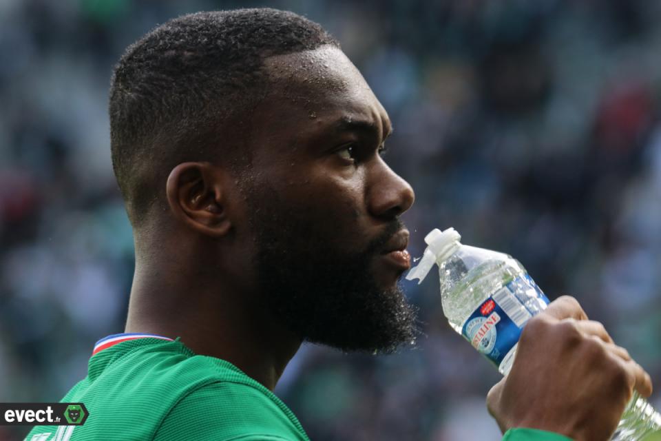 Mercato - Un ancien de l'ASSE résilie son contrat avec Angers