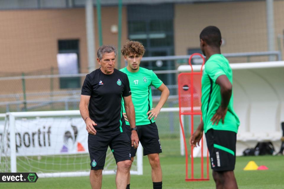 Aouchiche évoque ses années à l'ASSE et un message envoyé à Puel