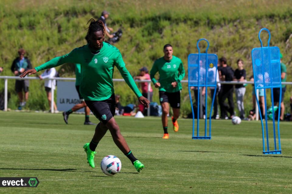 Ex-ASSE - Le but spectaculaire d'Abi qui imite Khazri