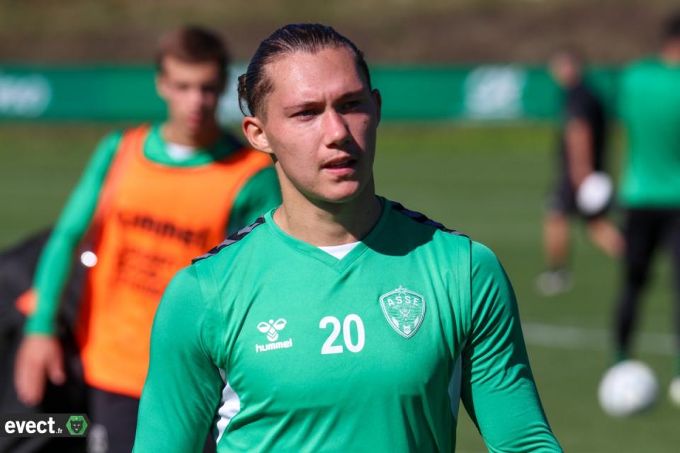 Rivera joue un mauvais tour à l'Ajax Amsterdam