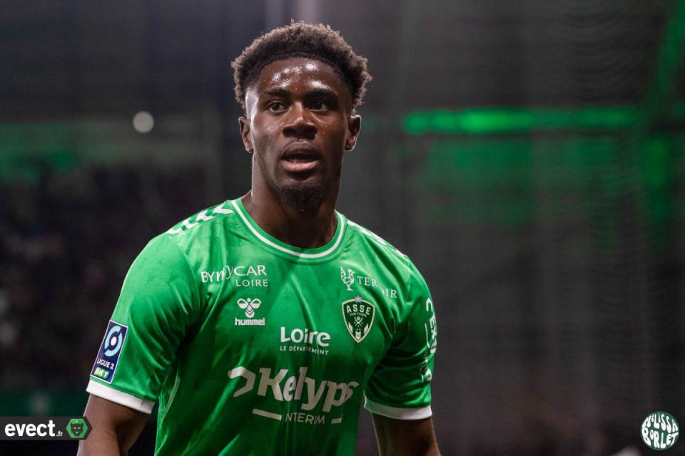 Mercato - Imbroglio autour de Mbuku au MHSC