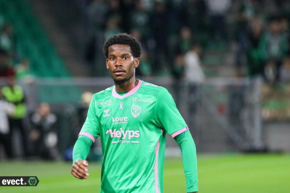 Mercato - Une première piste estivale pour Ekwah