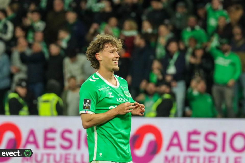 Mercato - Le Paris FC se renseigne sur Stassin