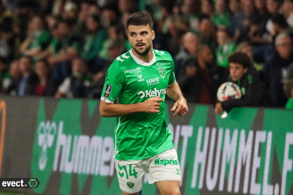 Mouton se confie sur la difficulté de quitter l'ASSE