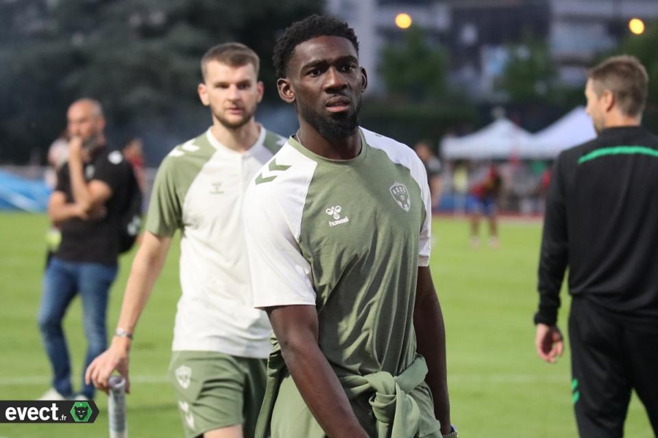 Mercato - Batubinsika rejoint un club emblématique roumain