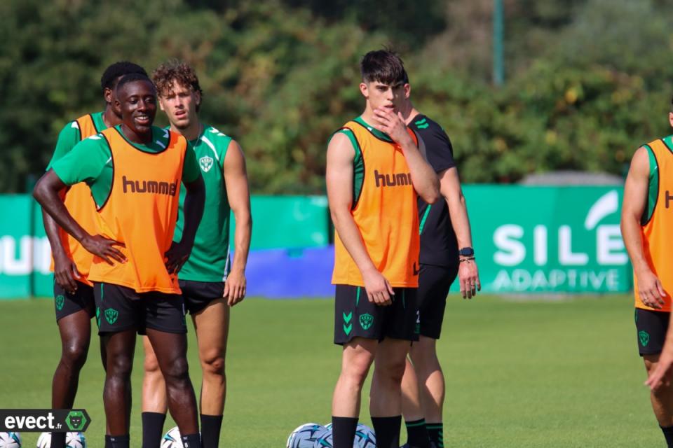 Deux recrues de l'ASSE vont osciller entre les pros et la réserve