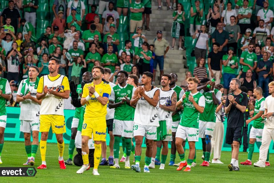 Le groupe de l'ASSE à 19 à Nancy, incertitude dans les buts