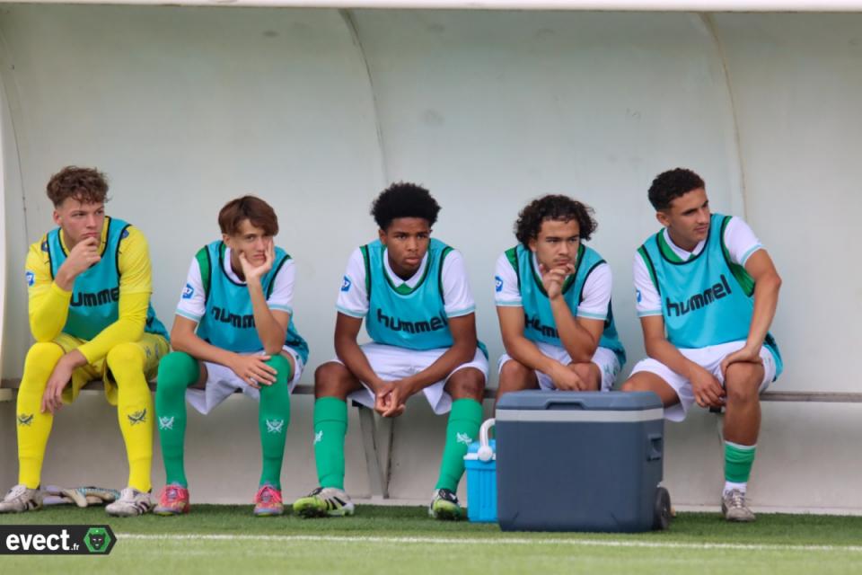 U17 : L'ASSE subit la loi du leader 