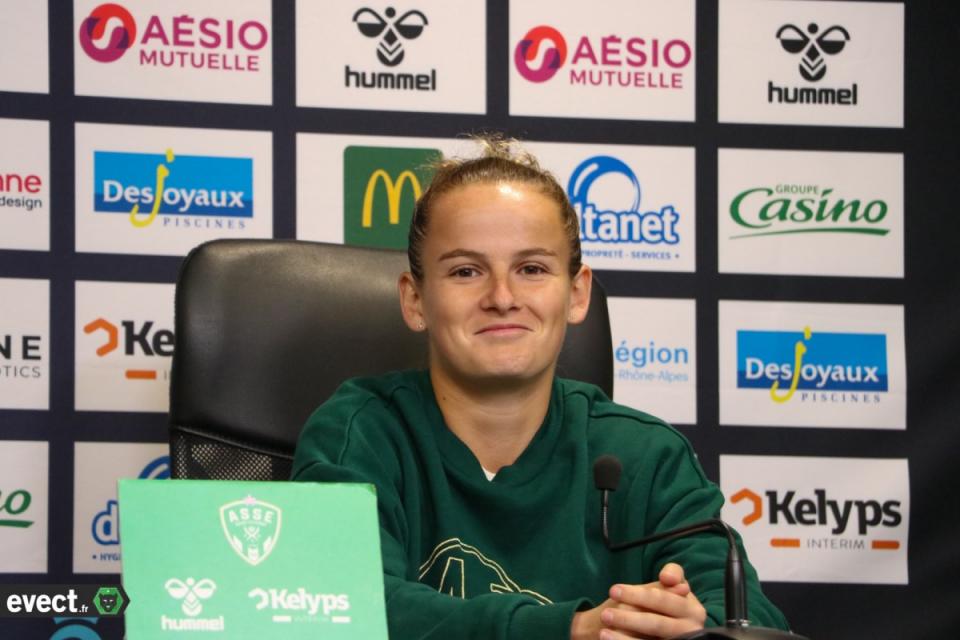ASSE - Tapia quitte le club et fait ses adieux aux supporters