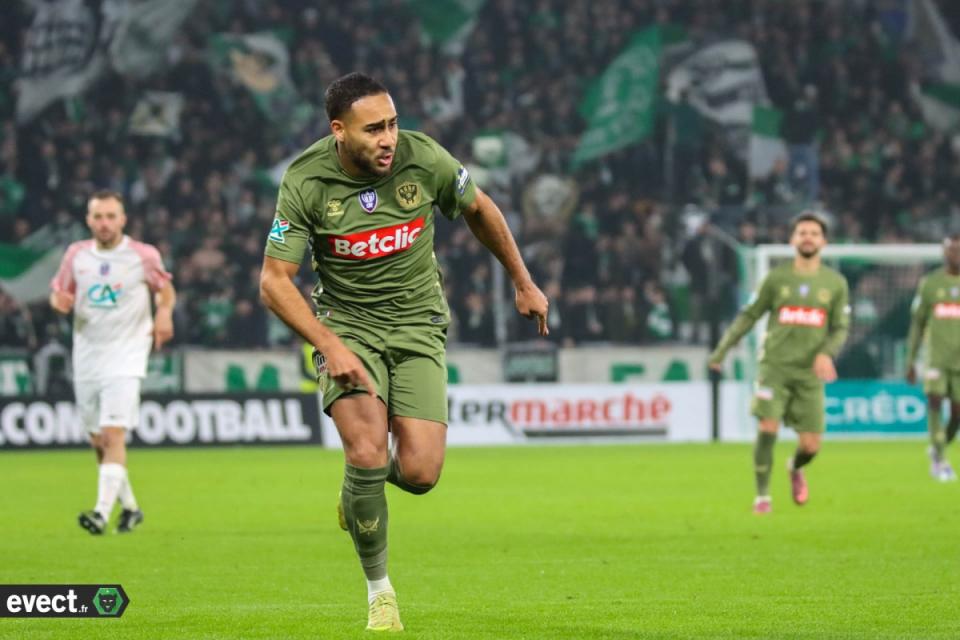 Mercato - Maçon fait déjà son retour en Ligue 2