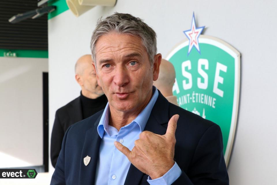 ASSE - Un salaire raisonnable pour Montanier, même en Ligue 1