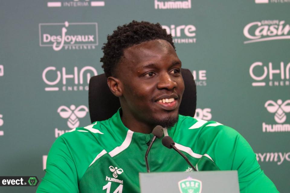 Privilégié, Kanté reçoit les conseils d'un joueur du Real Madrid