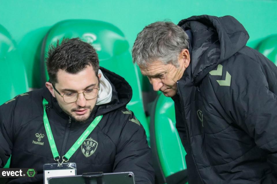 ASSE - Montanier a mis Xavi et Guardiola en vidéo dans le vestiaire 