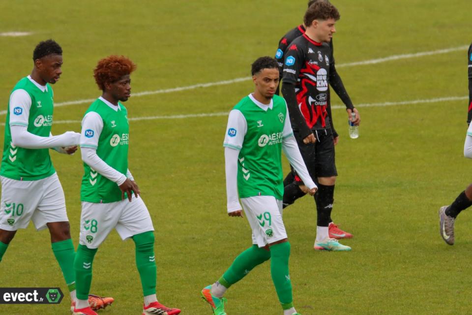 🔴 Suivez le match capital de la réserve de l'ASSE en direct vidéo