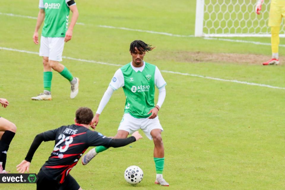 🔴 Direct - Suivez le match de l'ASSE face à Mâcon (N3)
