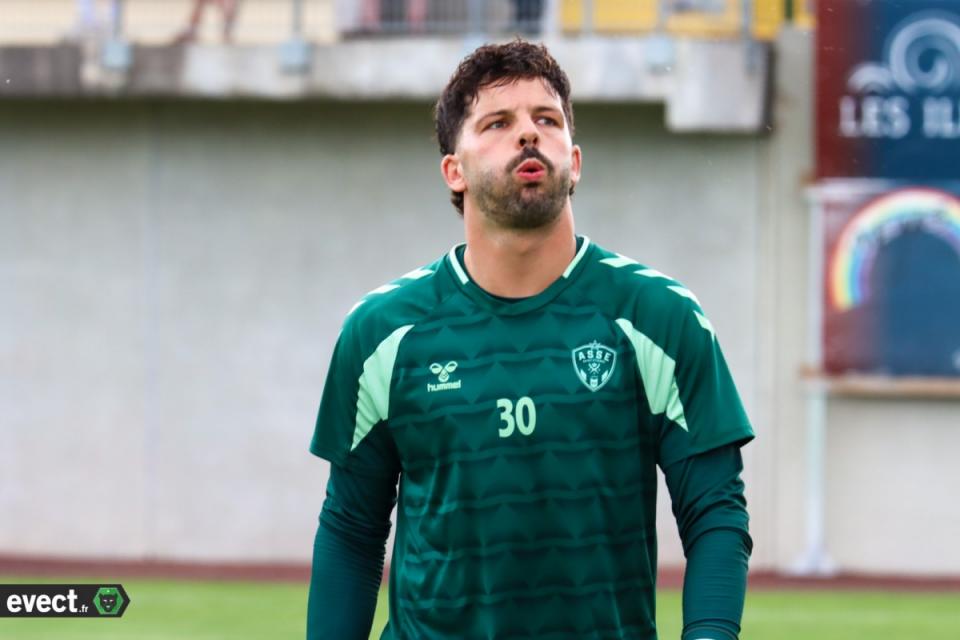 Belaud évoque la progression fulgurante de Larsonneur