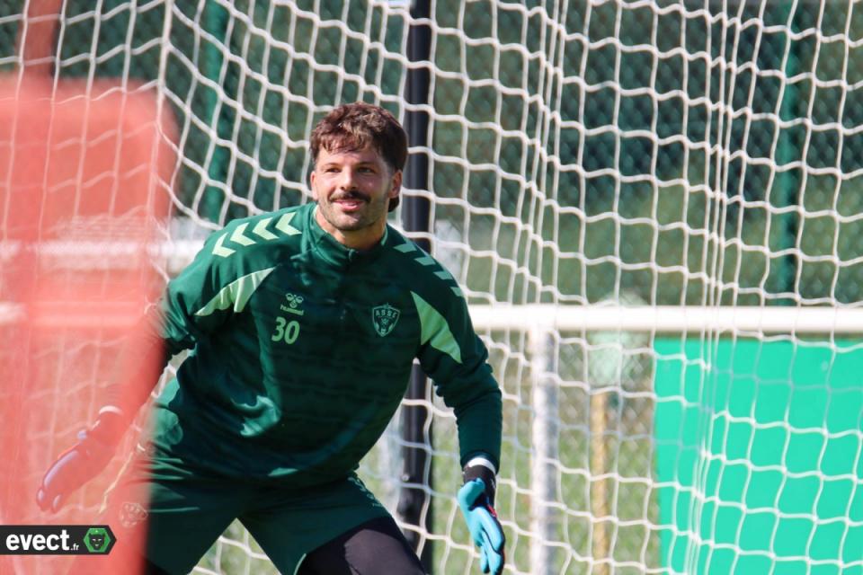 ASSE - Le dossier Larsonneur doit-il déjà être ouvert ?