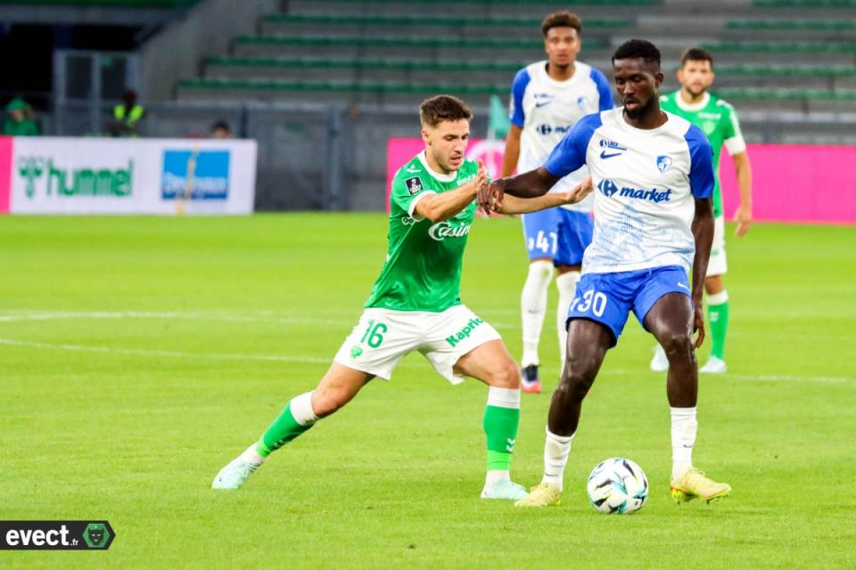 ASSE - Larsonneur et Svetlin forfaits pour Nantes, Le Cardinal dispo