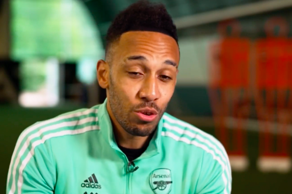 Aubameyang martyrise l'OL qui continue de s'enfoncer en Ligue 1
