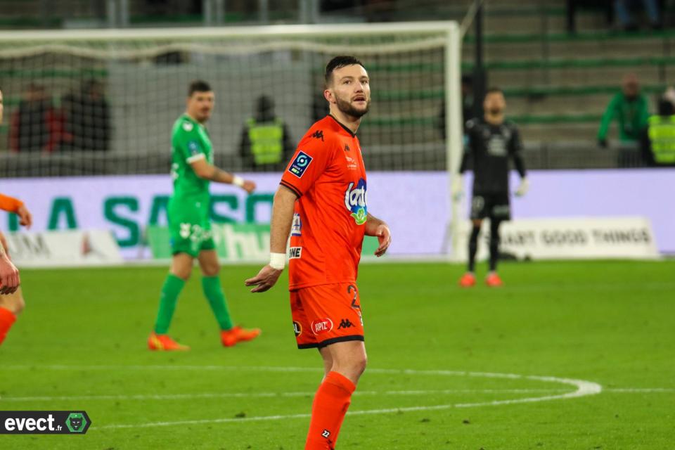 Fin de carrière professionnel pour Pierrick Cros, qui poursuit en R3