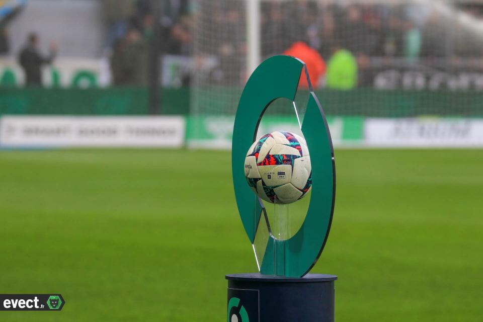 Mercato : Une première piste offensive s'envole pour l'ASSE