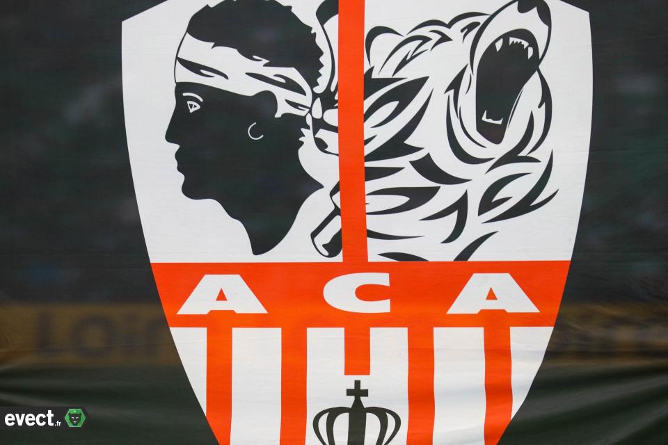 Ligue 2 - L'USBCO prudente, l'ACA demeure combative 