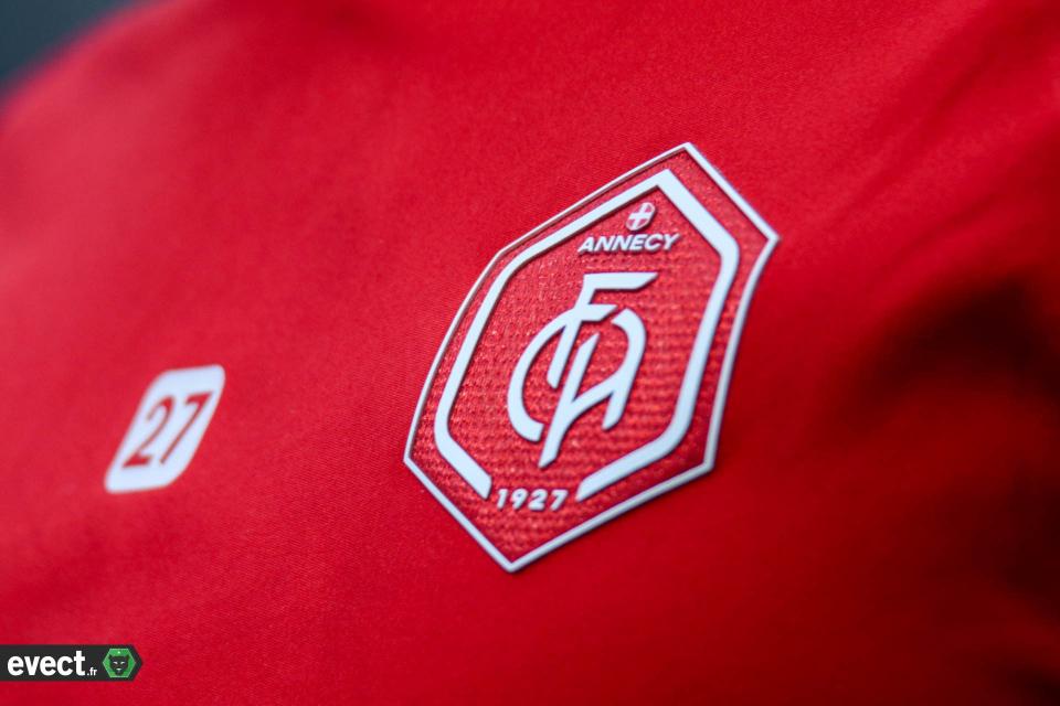 Ligue 2 - Une enquête du fisc liée au FC Annecy