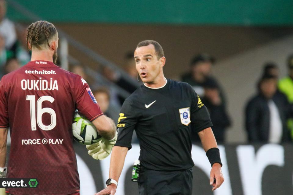 Un habitué des barrages avec les Verts pour diriger #DFCOASSE