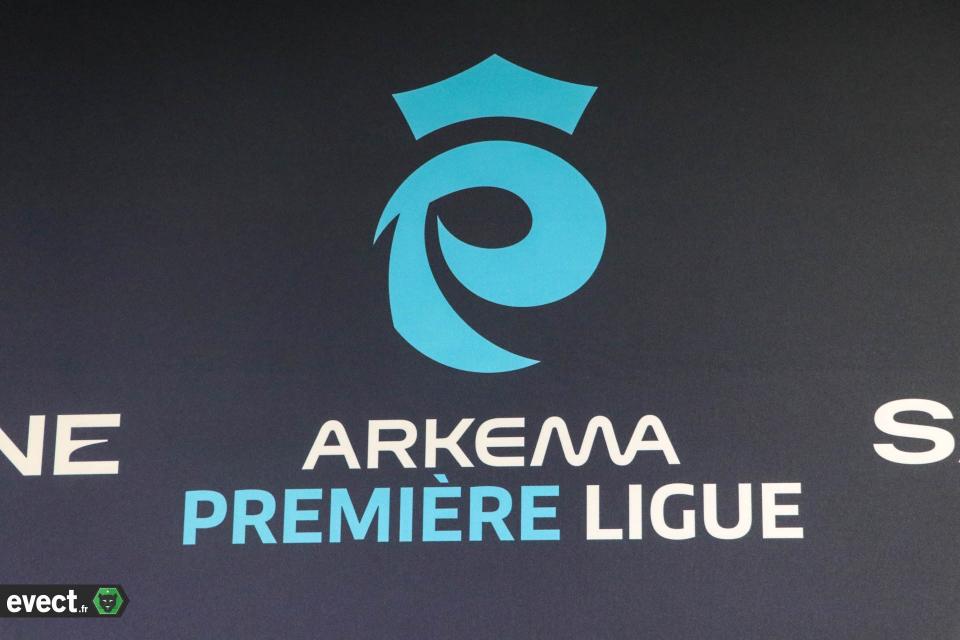 Première Ligue - Lens repêché, Caen accède à la Seconde Ligue 