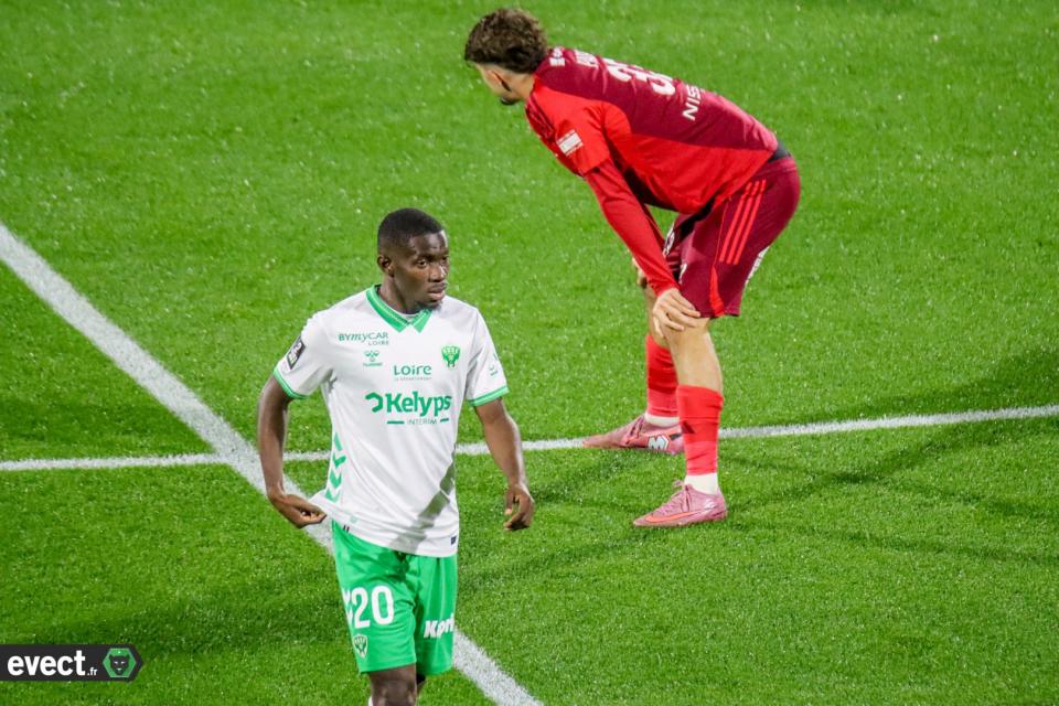 Laver un affront et continuer une série pour l'ASSE contre Annecy