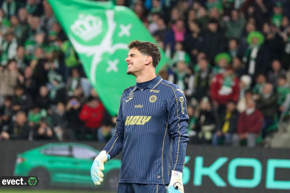 Mercato - Raveyre quitte Pau et la Ligue 2 pour s'engager à l'étranger