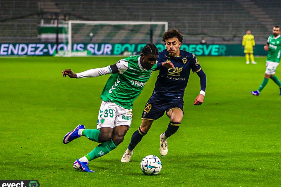 Mercato - Formé à l'ASSE, il quitte la Ligue 2 pour le Besiktas