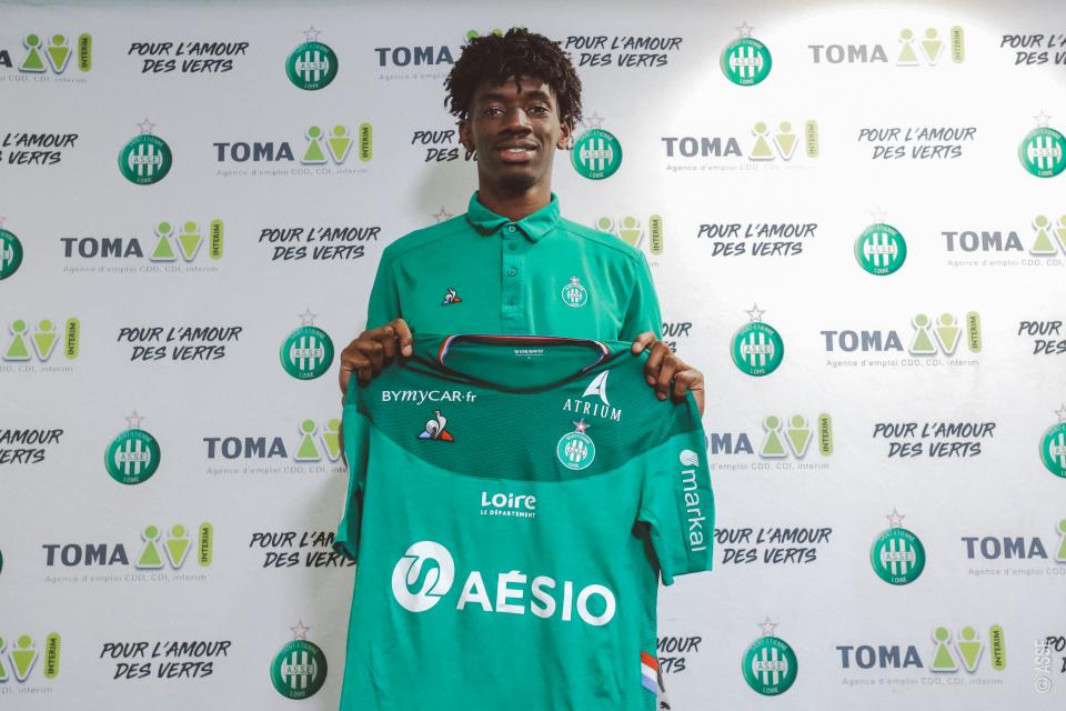 Mercato - Un ancien de l'ASSE rebondit chez un concurrent en Ligue 2